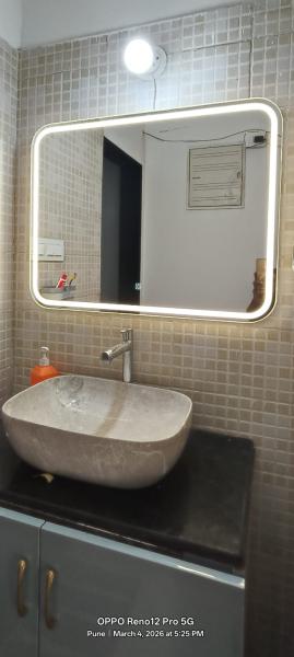 LED MIRROR